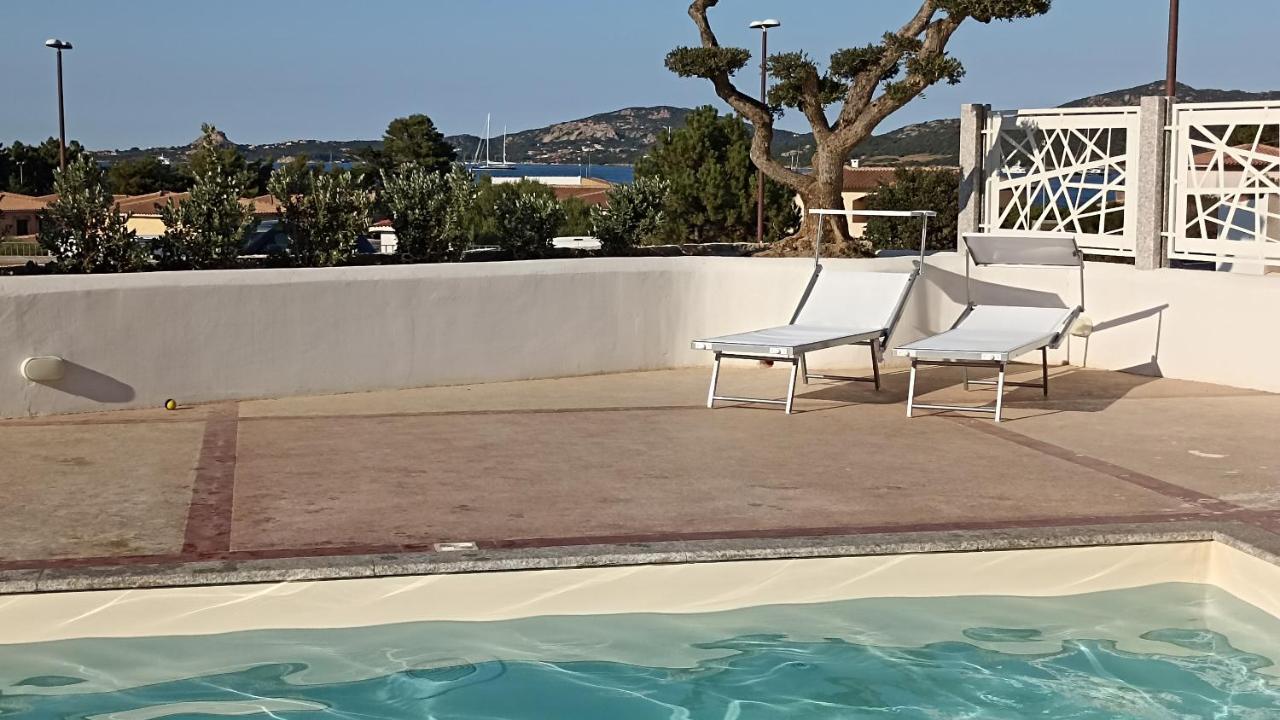 Welcomely - White Terrace - Condominio Acqualife Cannigione Luaran gambar