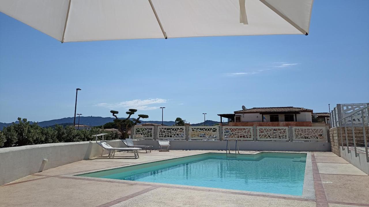 Welcomely - White Terrace - Condominio Acqualife Cannigione Luaran gambar