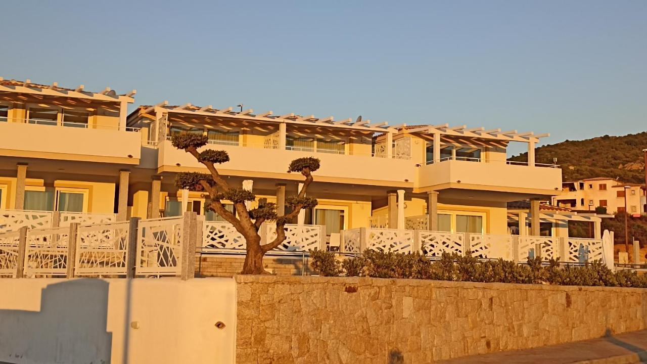 Welcomely - White Terrace - Condominio Acqualife Cannigione Luaran gambar